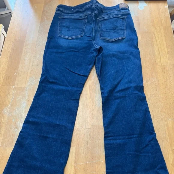 Women’s Kick boot American Eagle Outfitters Dark Blue Jeans 18 Short - Picture 2 of 6